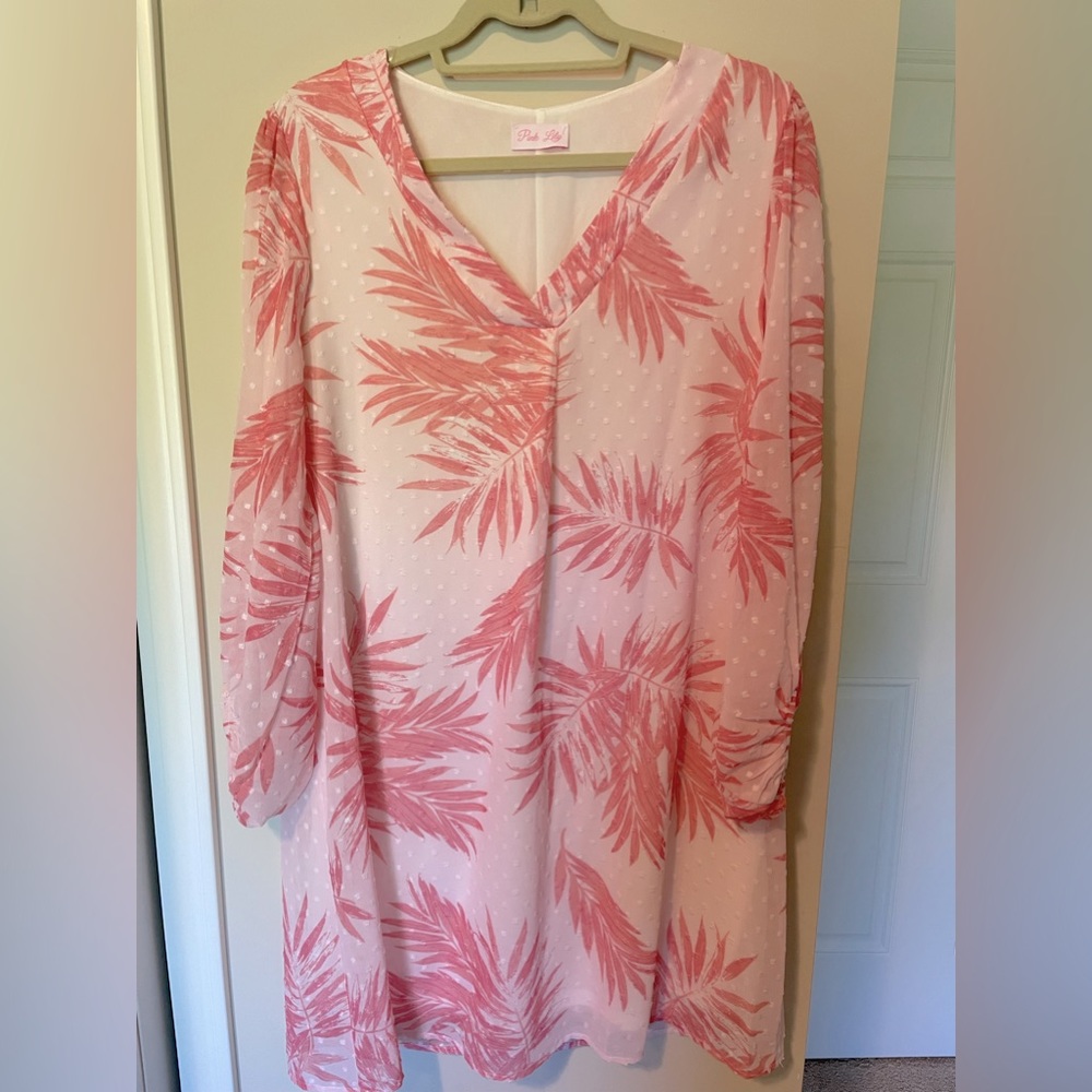 Pink Lily Pink and White Shift Dress Size Medium